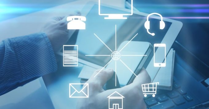 Tous les canaux entrent en jeu : pourquoi l’expérience client omnicanale est cruciale pour le marketing retail